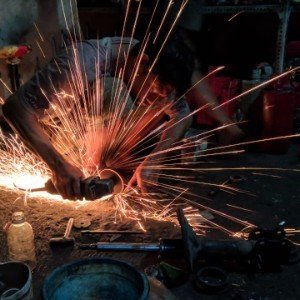 SPESIALIS KAKI KAKI MOBIL & SHOCKBREAKER